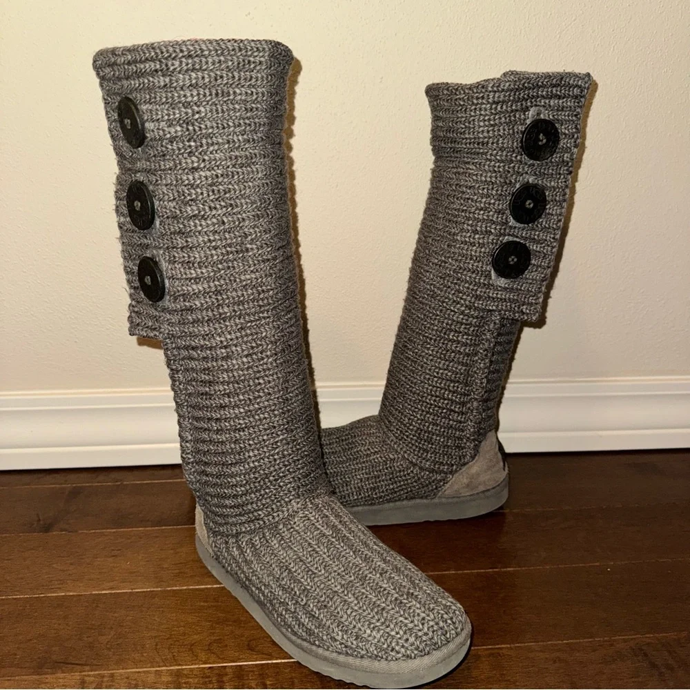 UGG Boots Gray Cardy Sweater Tall or Short Boots Size 7 - Picture 3 of 16